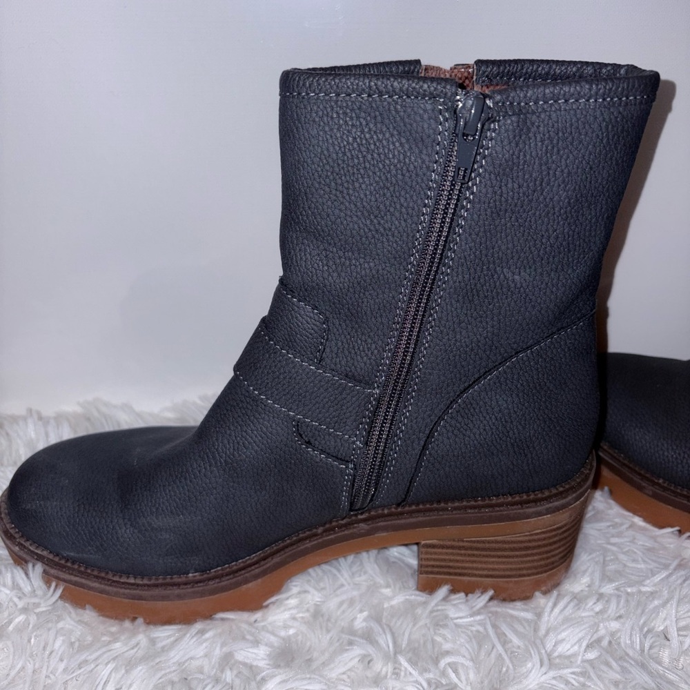 boc Gray Ankle Boots - Picture 11 of 12